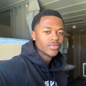 Meet your Posher, Dion